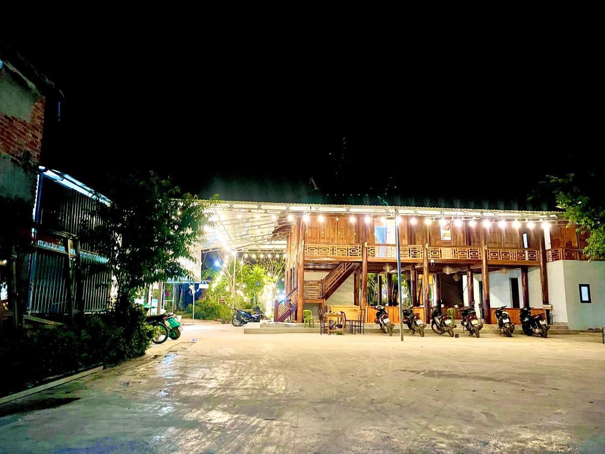 Bugalow Binh Huy Homestay Мок Чау Екстериор снимка