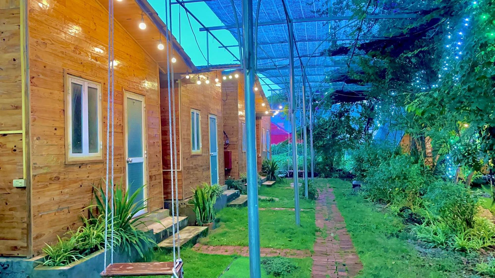 Bugalow Binh Huy Homestay Мок Чау Екстериор снимка