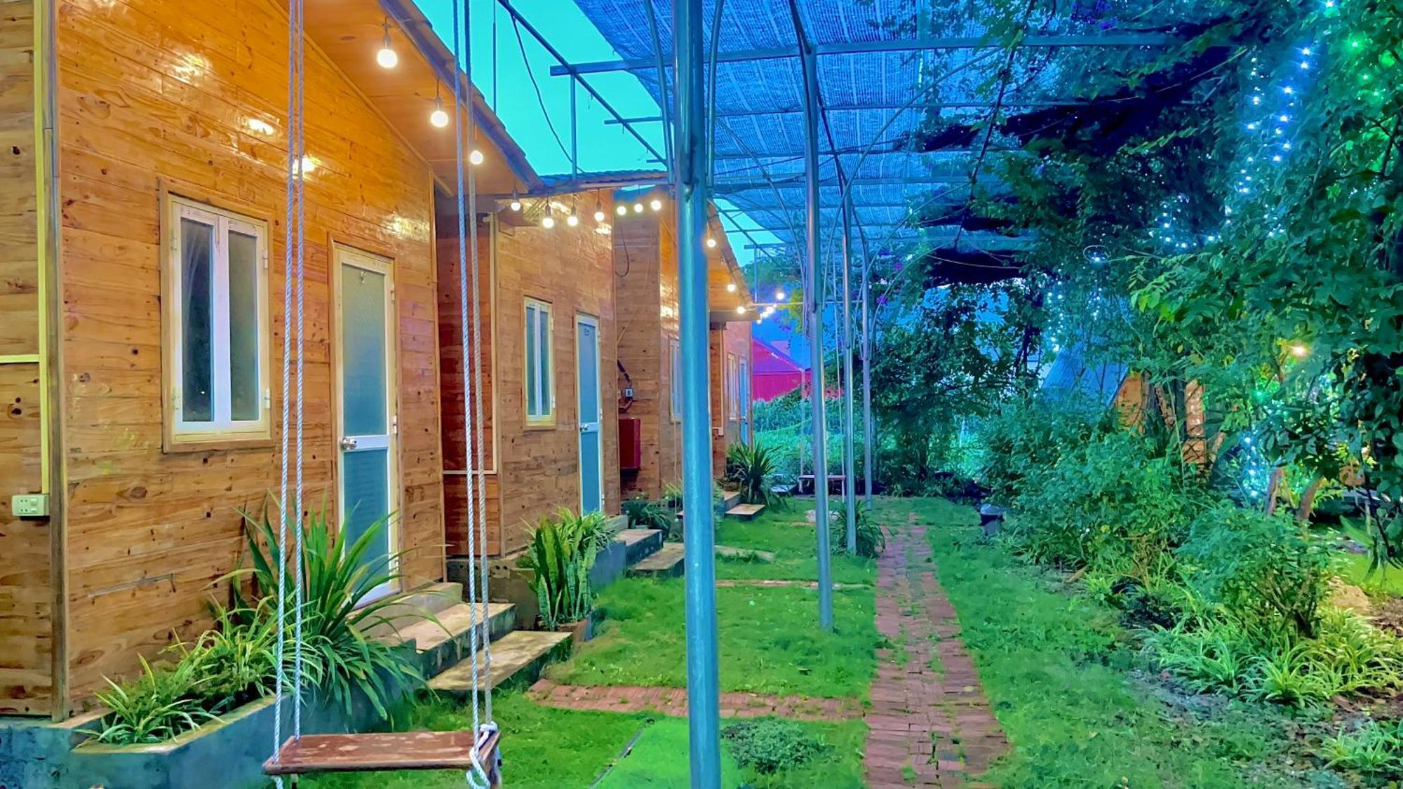 Bugalow Binh Huy Homestay Мок Чау Екстериор снимка