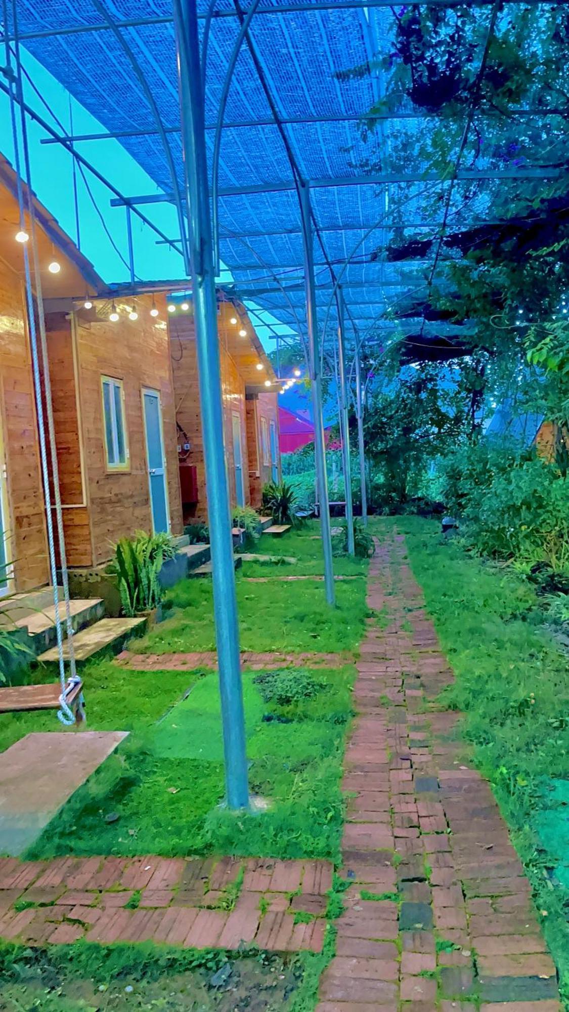 Bugalow Binh Huy Homestay Мок Чау Екстериор снимка